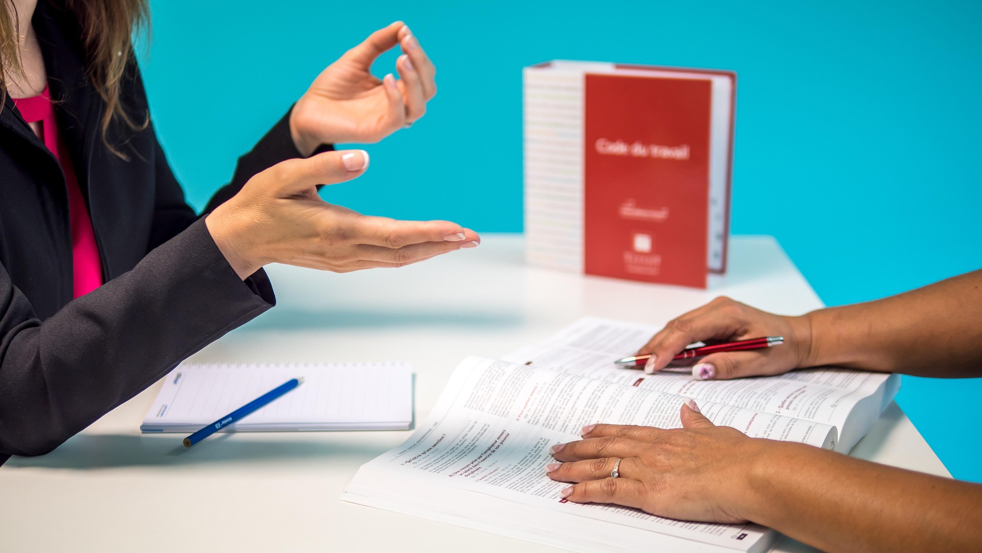 Your Vendor Contracts Are Exposed: The One Clause to Add Before the Next Labour Law Change